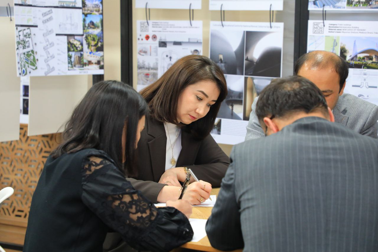 Toshkent arxitektura-qurilish universitetida “Konstitutsiya — baxtimiz qomusi!” shiori ostida “Zakovat” intellektual o‘yini o‘tkazildi